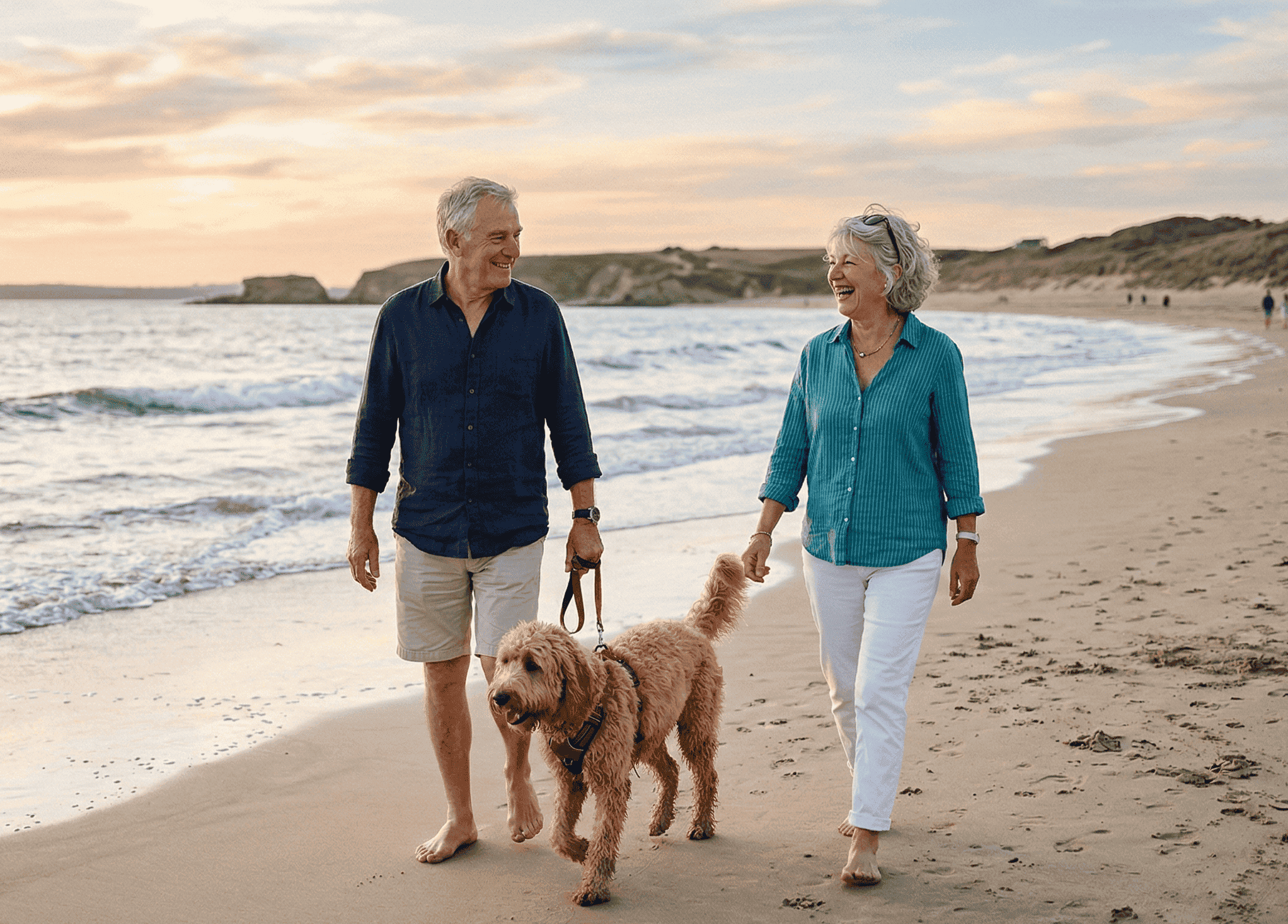 Couple senior profitant de la retraite grâce au prêt de trésorerie hypothécaire